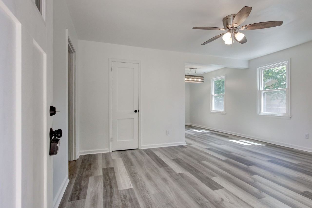 229 Burch Rd - Photo 3 of 12