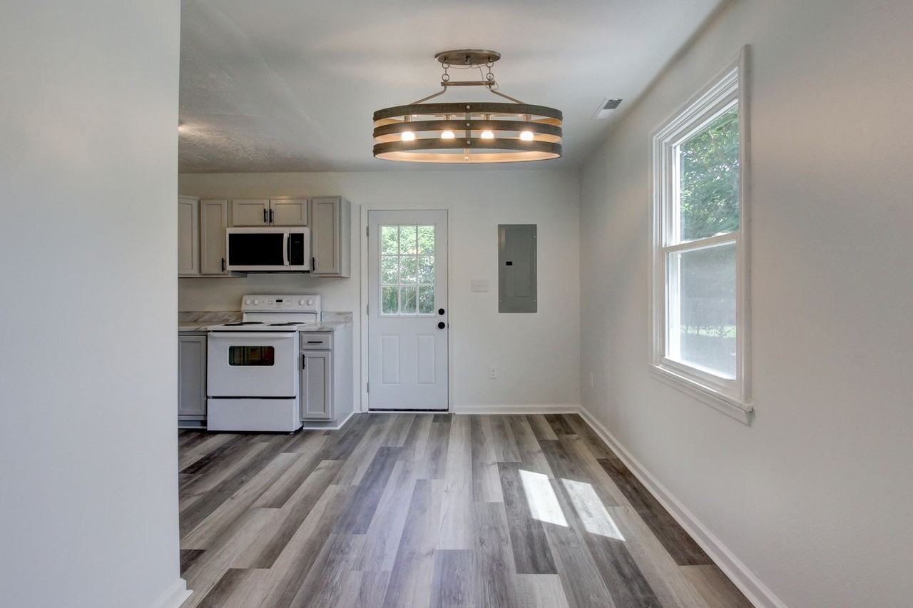 229 Burch Rd - Photo 5 of 12
