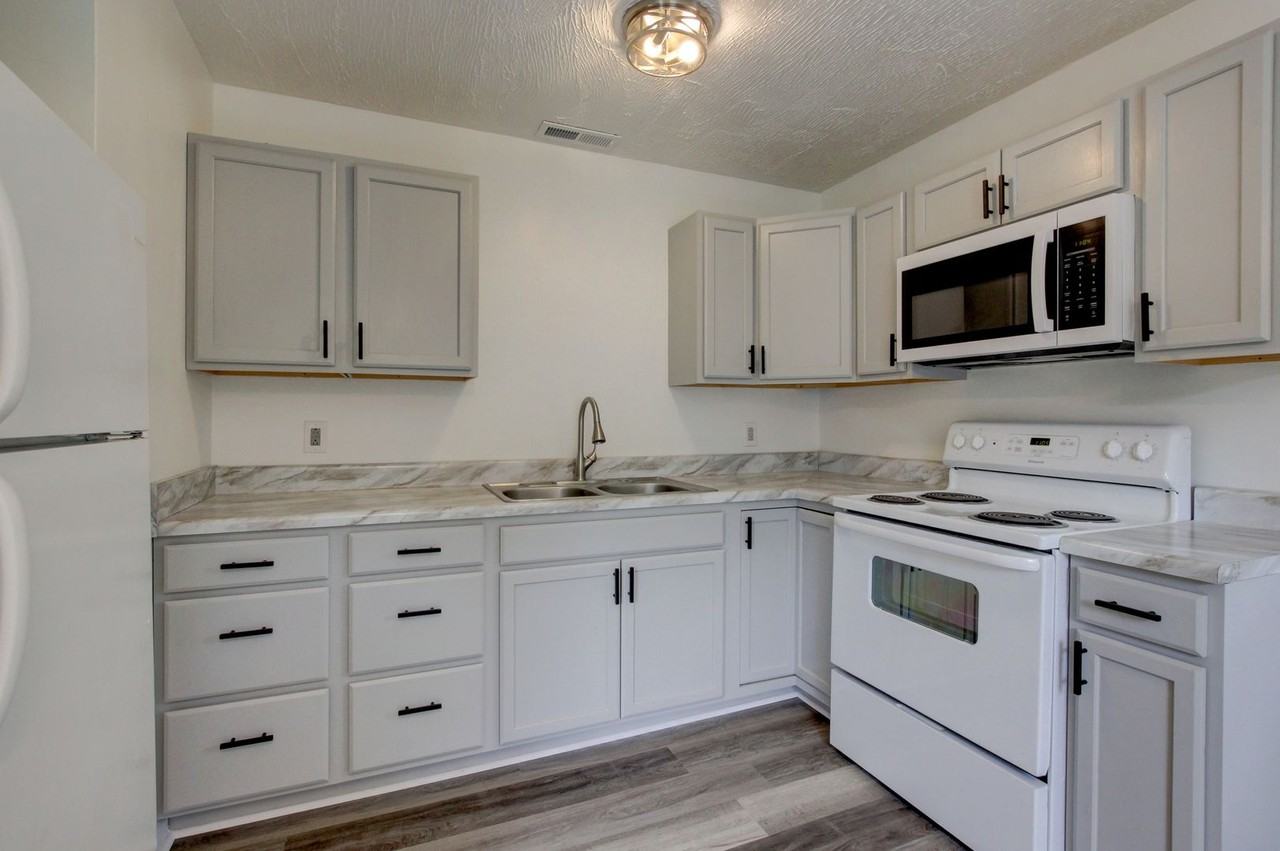 229 Burch Rd - Photo 6 of 12