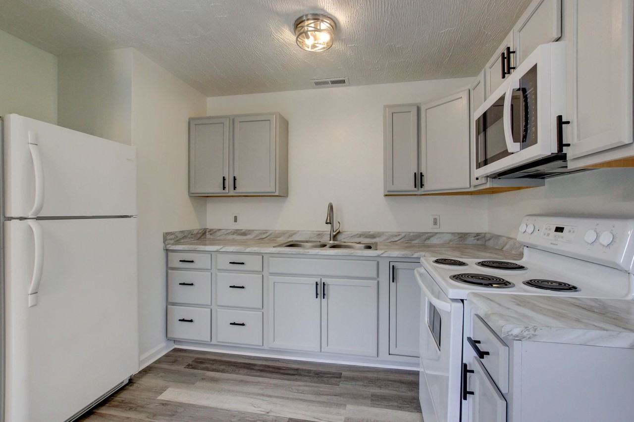 229 Burch Rd - Photo 7 of 12