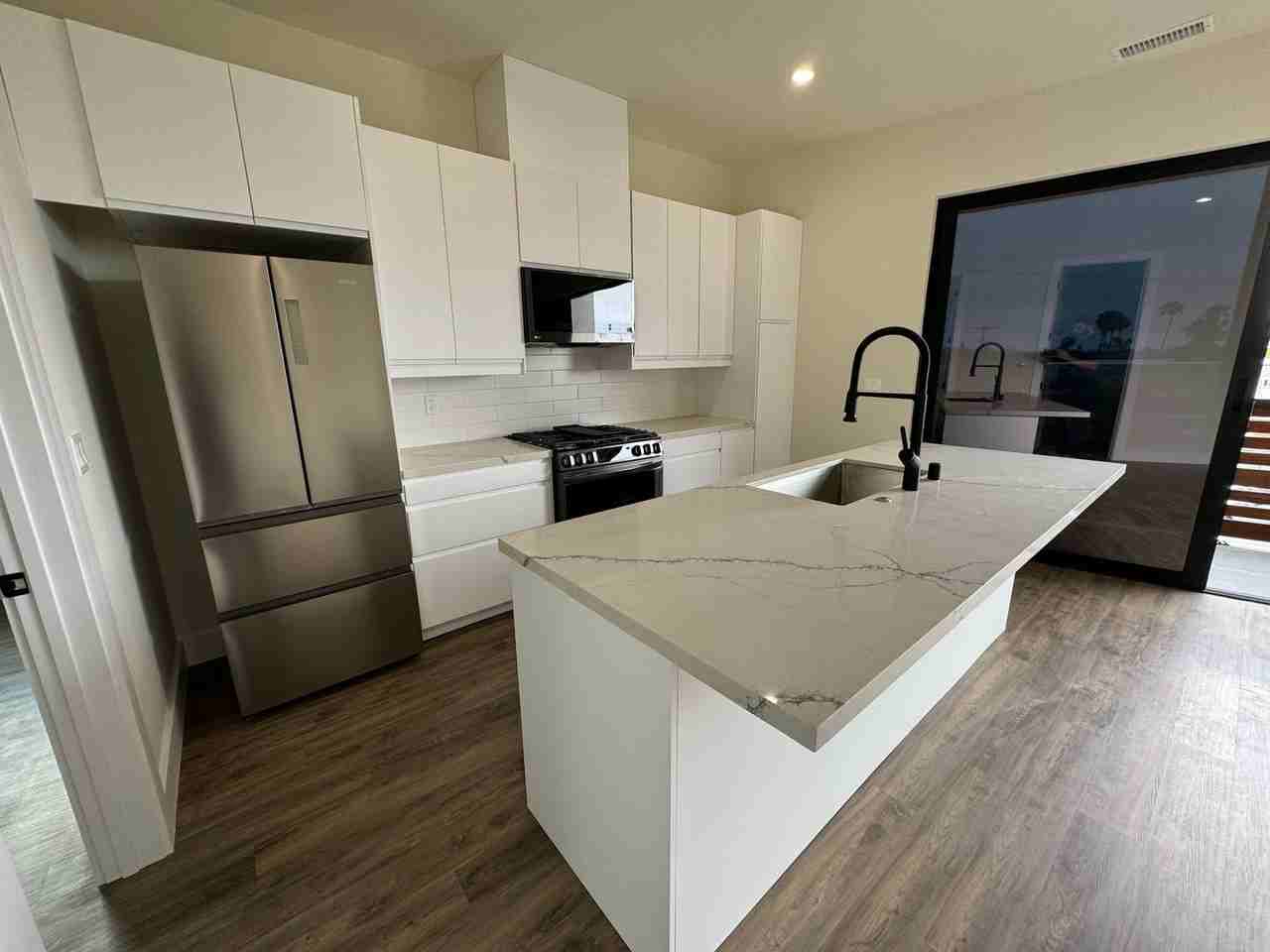 NewB SDS T 2168 - Photo 3 of 9