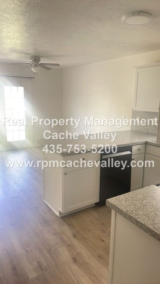 229 W 1458 S - Photo 6 of 17