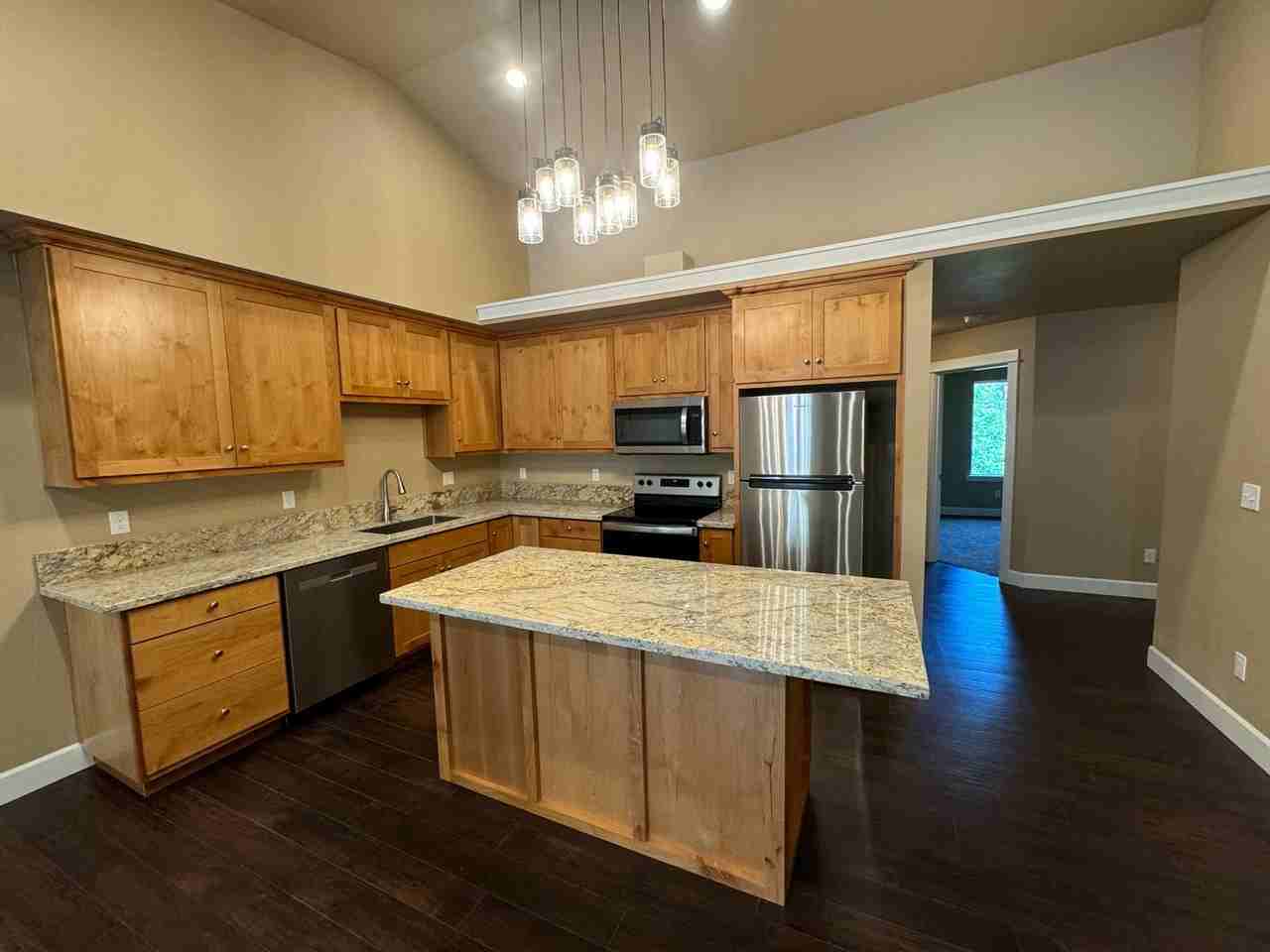 1690 Ne Alameda Ave - Photo 3 of 14