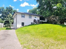 featured image of 5641 4th St Ne #1