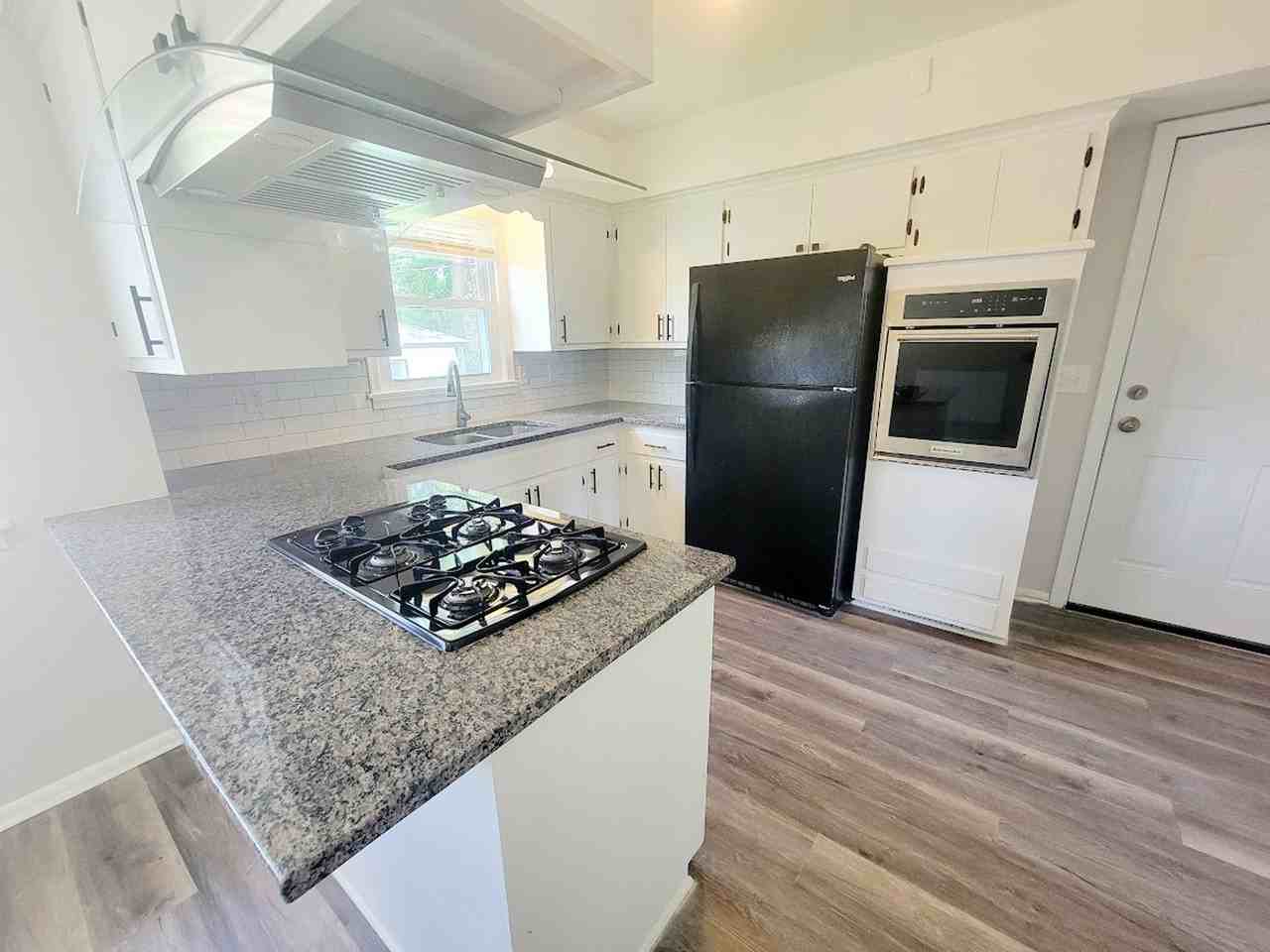 5641 4th St Ne #1 - Photo 5 of 45