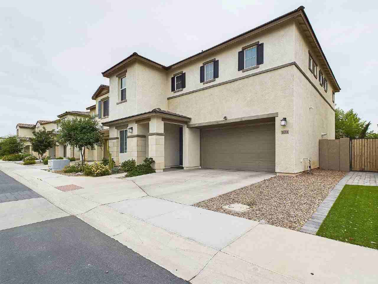 1133 N Jay Pl - Photo 2 of 38