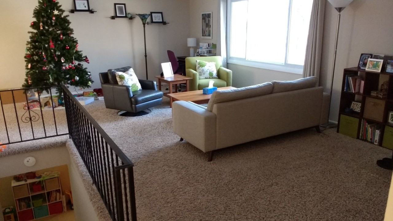 3913 Penrod Ln - Photo 2 of 26