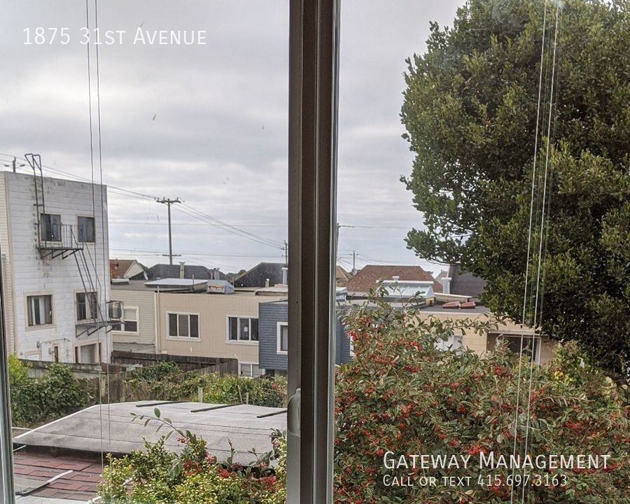 1875 31st Ave - Photo 2 of 18