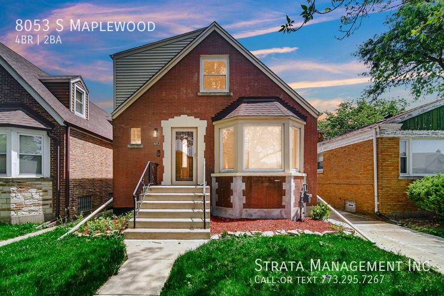 8053 S Maplewood Ave - Photo 2 of 23