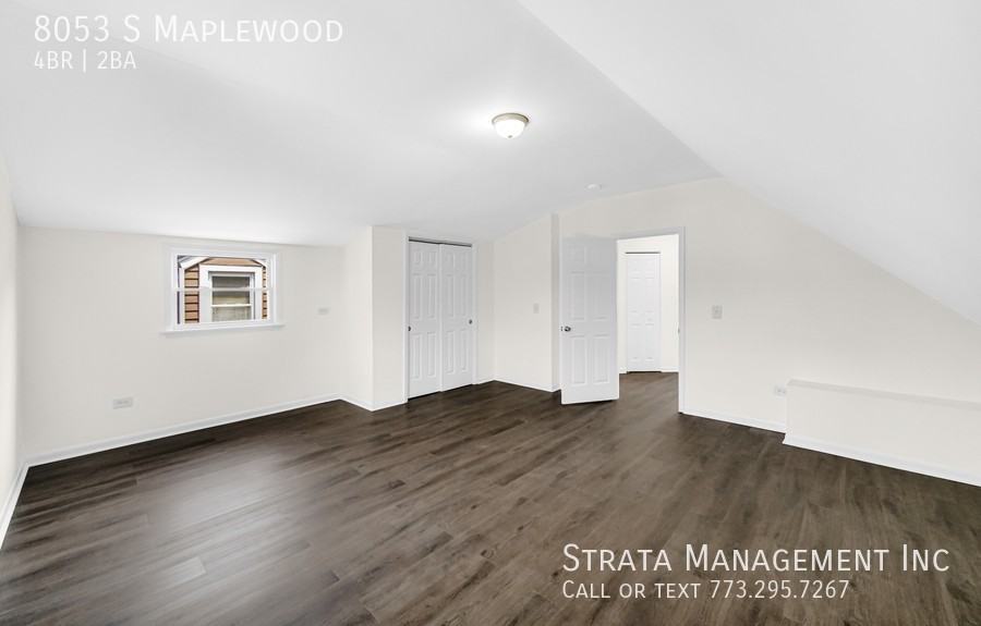 8053 S Maplewood Ave - Photo 3 of 23