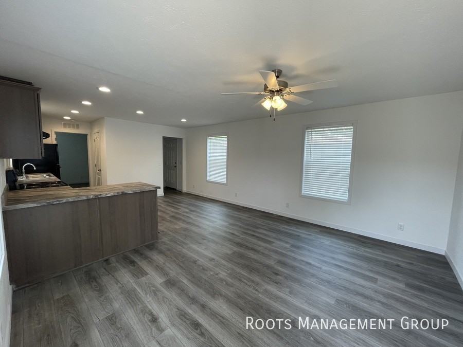 3641 Woodside Dr #WS31 - Photo 3 of 9