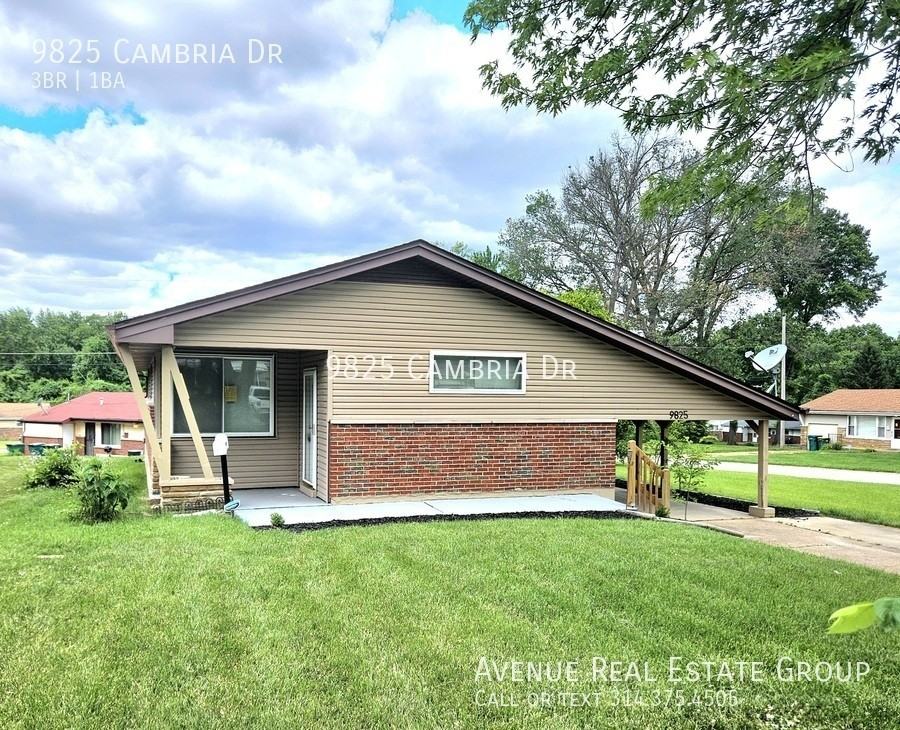 9825 Cambria Dr - Photo 2 of 17