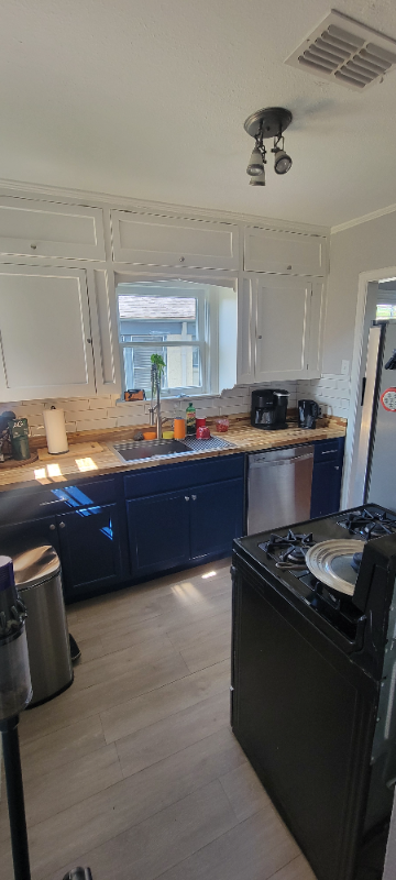 2617 Abrams Rd #1 - Photo 2 of 17