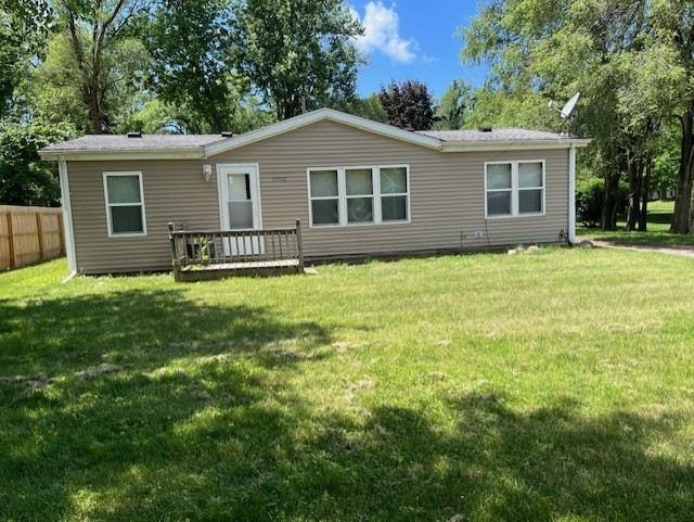 93400 Charles St - Photo 2 of 15