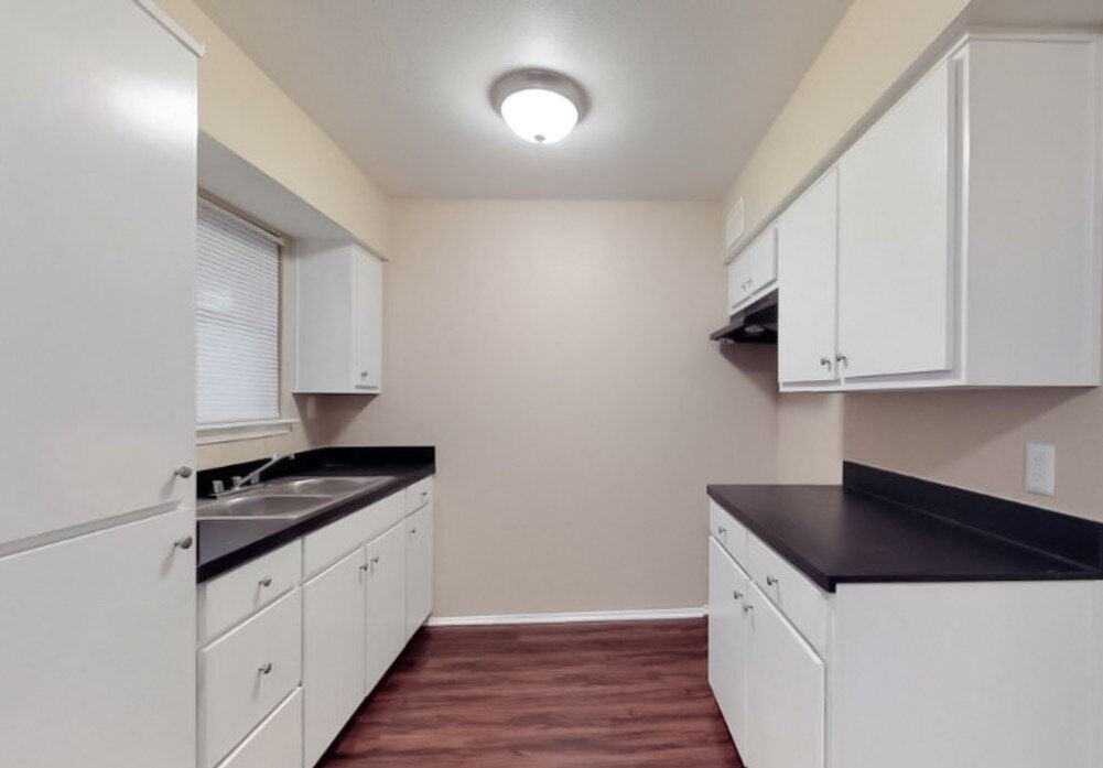 Casa De Loma - Photo 6 of 15