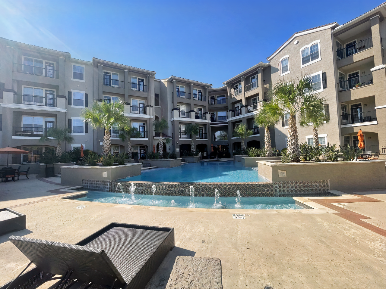 Heights On Katy - Photo 4 of 27