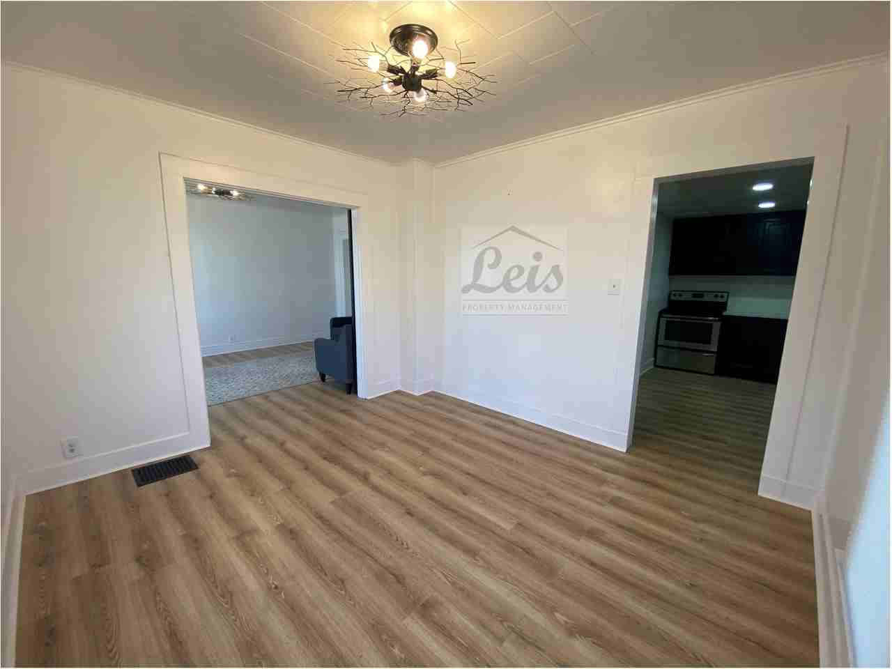 300 South Main Street - Photo 3 of 19