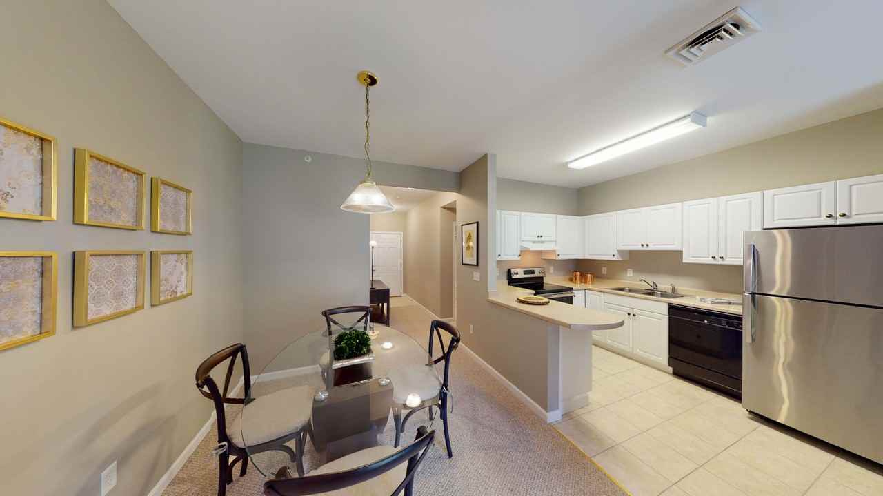 Park Lane Apartments - Photo 2 of 23