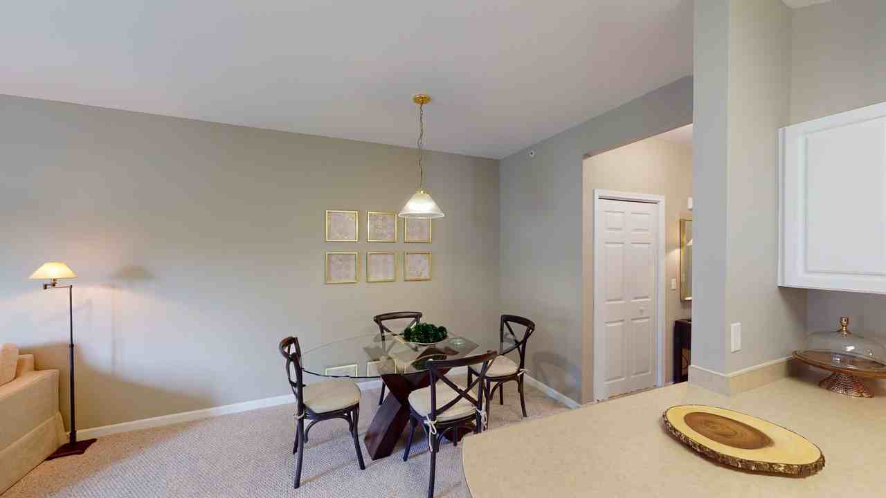 Park Lane Apartments - Photo 3 of 23