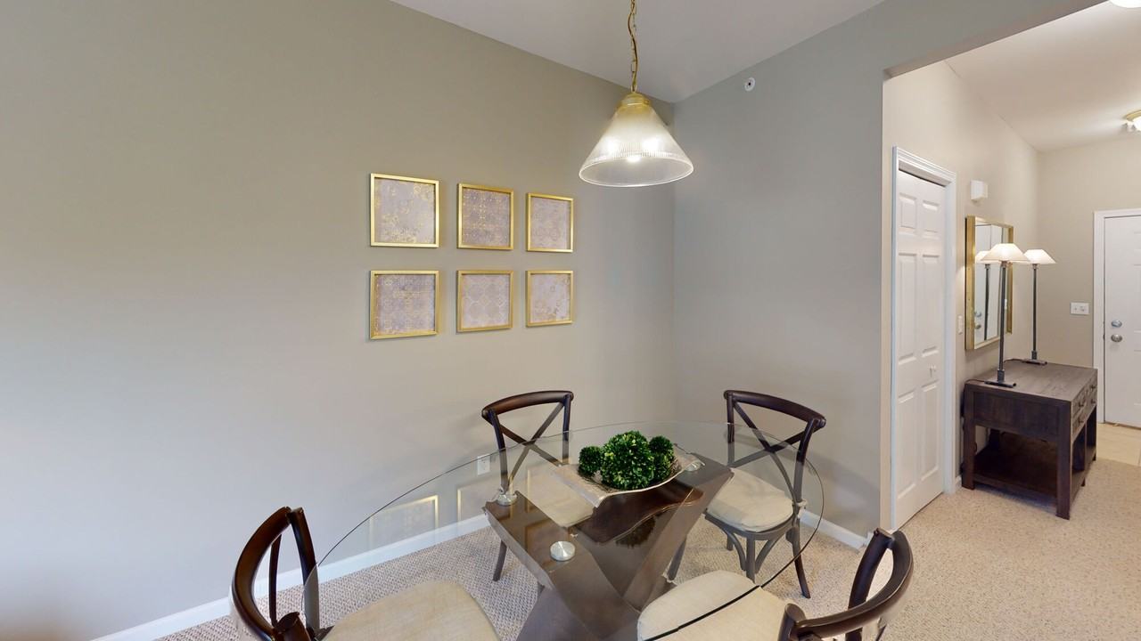 Park Lane Apartments - Photo 4 of 23