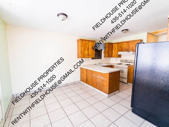 1077 Rose St #1077 - Photo 4 of 33
