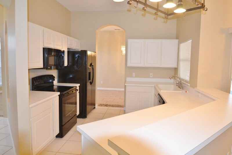 653 Copper Beech Blvd - Photo 2 of 15