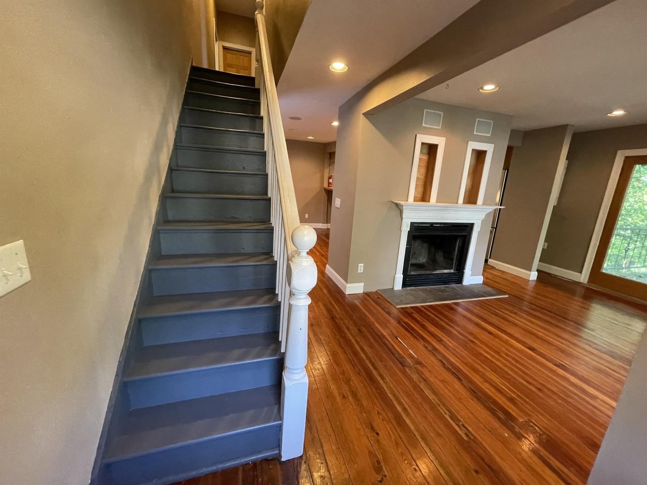 1203 W Johnson St #1 - Photo 4 of 46