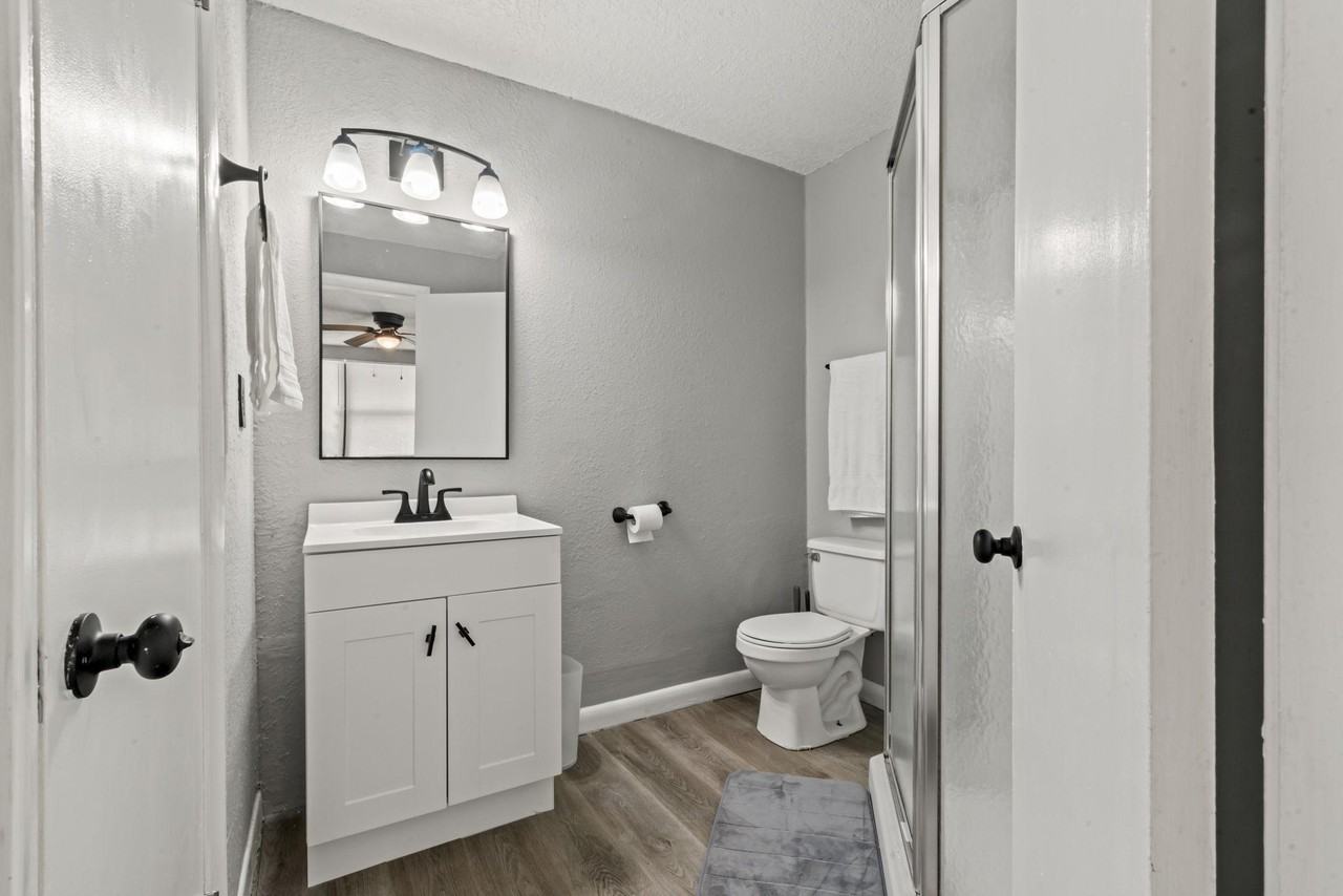 Crestline Dr - Photo 2 of 13