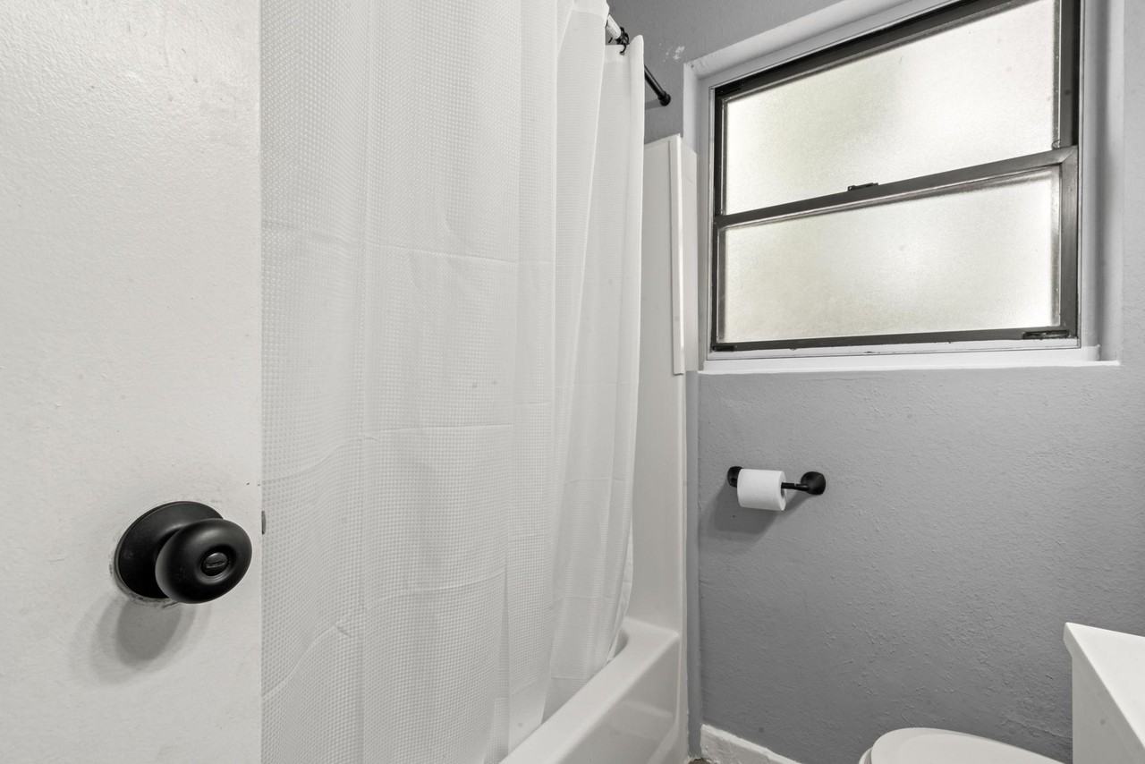 Crestline Dr - Photo 7 of 13