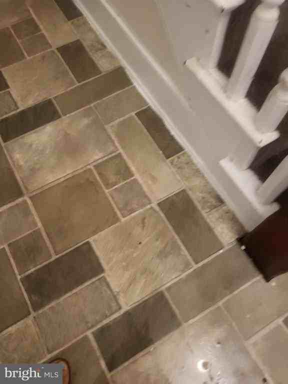 32 Brainerd St - Photo 2 of 4