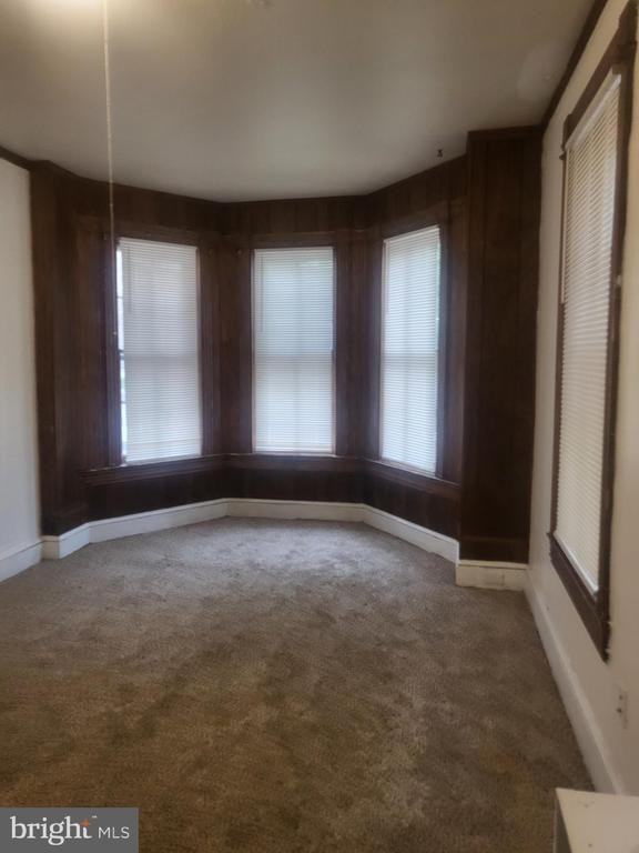 32 Brainerd St - Photo 3 of 4