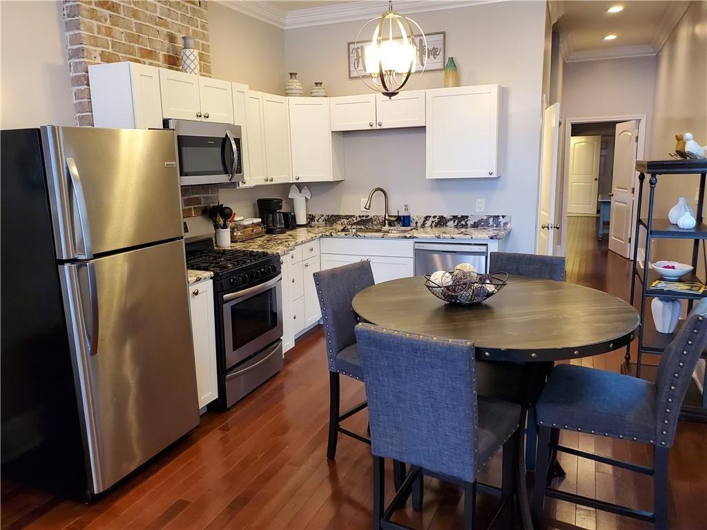 3741 Willow St - Photo 2 of 11