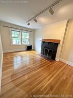 featured image of 39 Lee St #3A