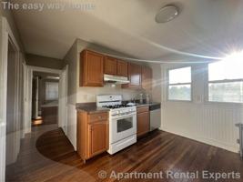 featured image of 274 Chelsea St #2