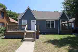 featured image of 353 S Zunis Ave