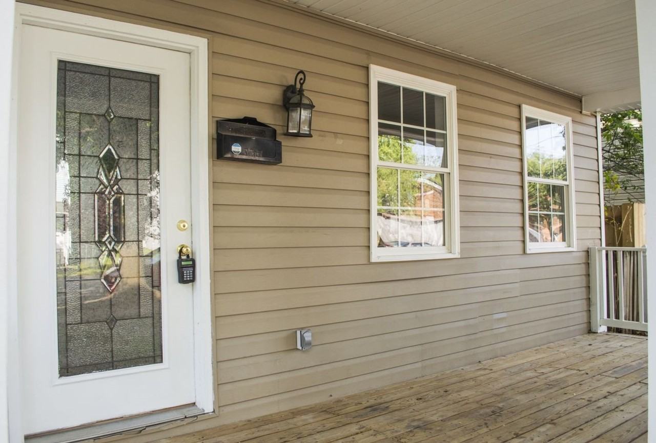 1208 N 22nd St - Photo 2 of 38