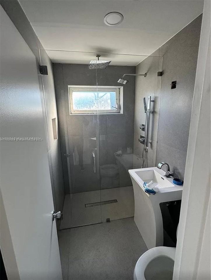 110 Nw 120th Ter #0 - Photo 7 of 9