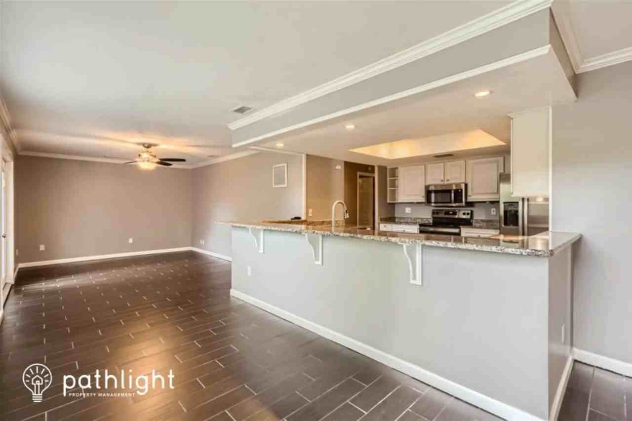 2641 Gleneagles Dr - Photo 3 of 18