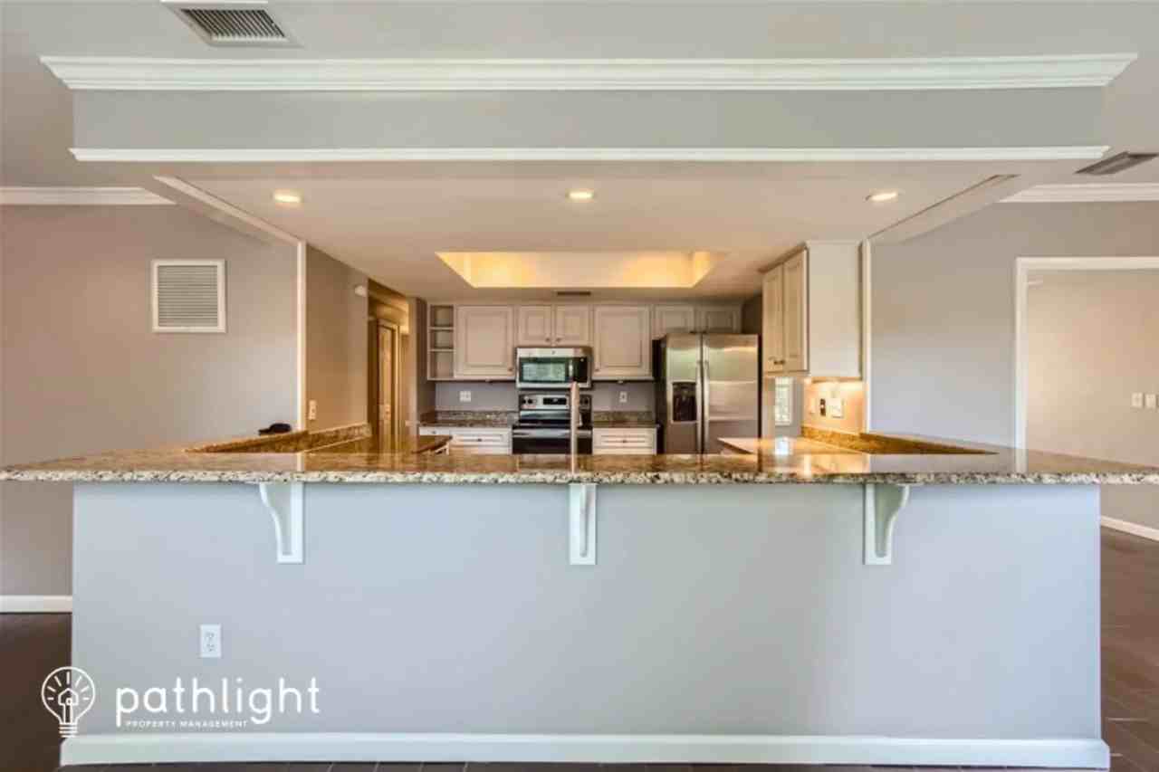 2641 Gleneagles Dr - Photo 2 of 18