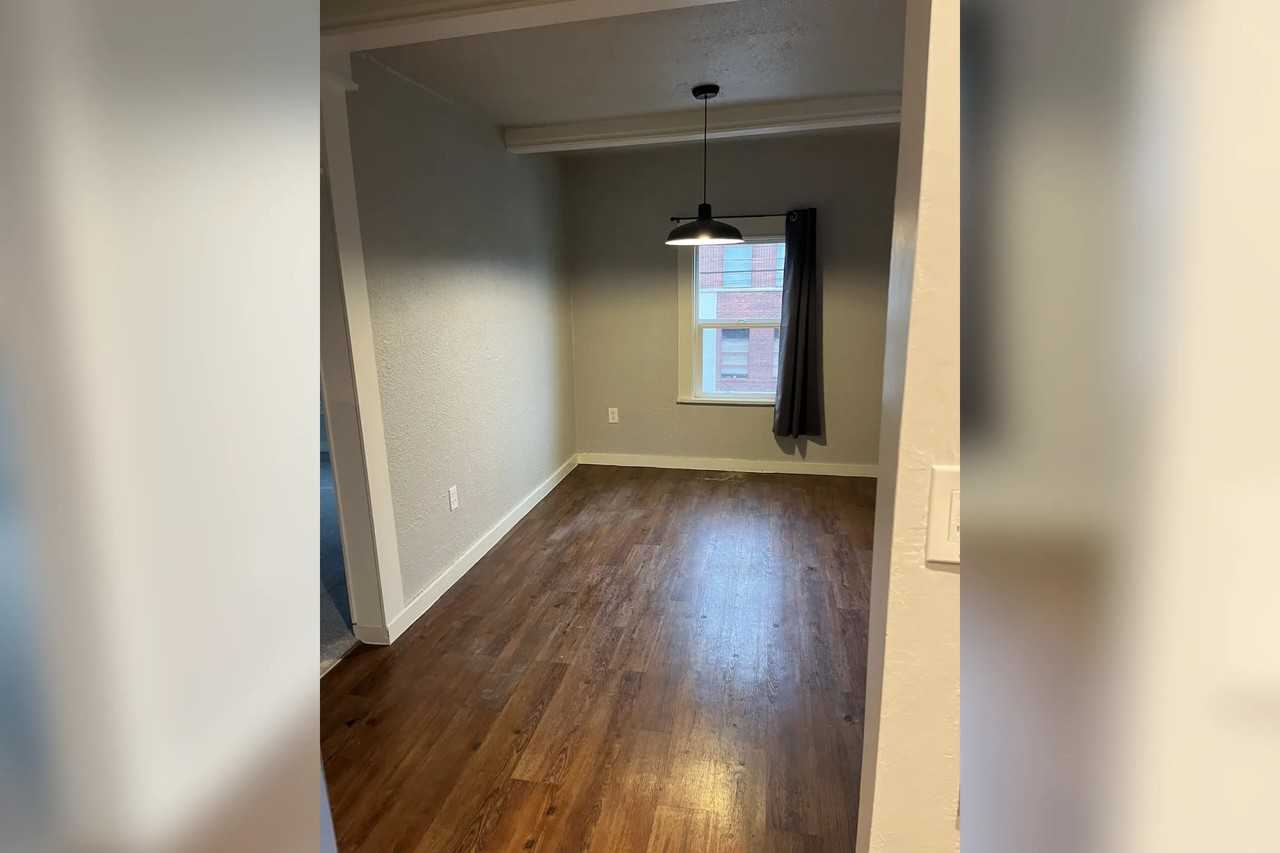 5206 S 2nd Ave Unit B - Photo 2 of 9