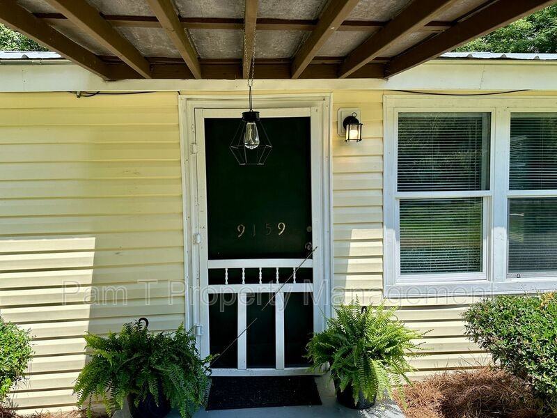 9159 Ferguson Ave - Photo 4 of 19