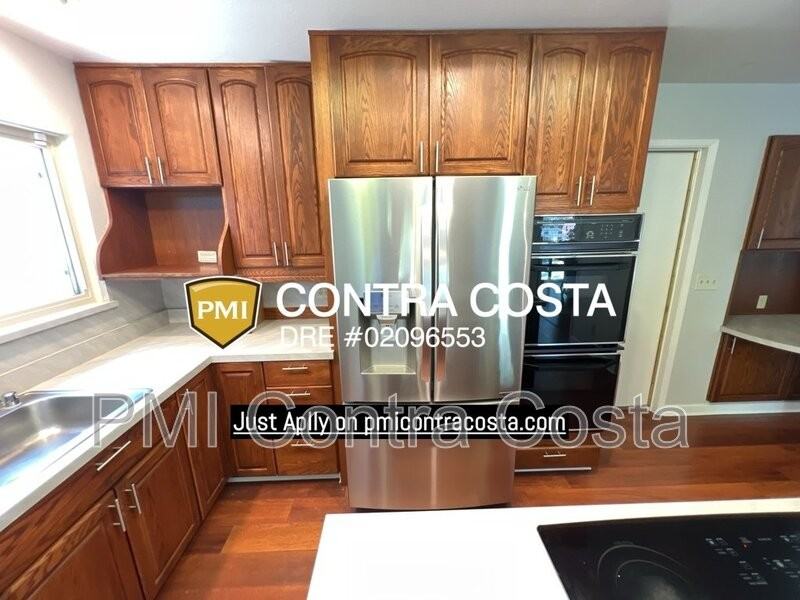 632 Wintergreen Ln - Photo 3 of 24