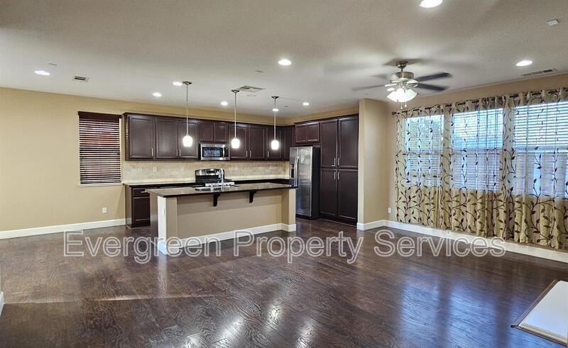 894 Willow Bridge Dr - Photo 2 of 20