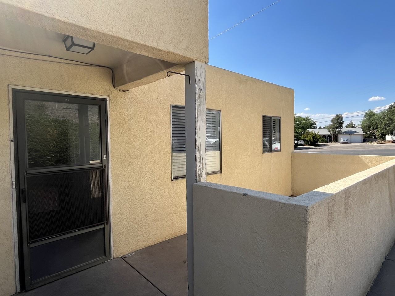 12320 Candelaria Rd Ne - Photo 2 of 35