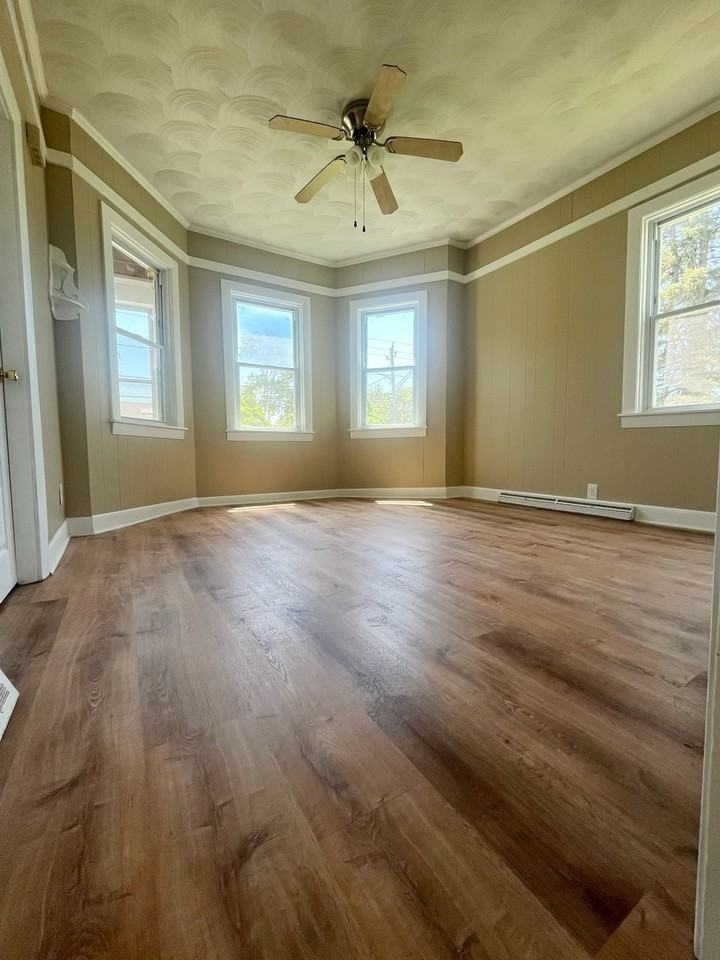 395-397 Maple Ave - Photo 2 of 16