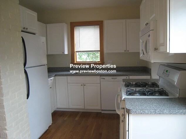 Pearl St #2P - Photo 5 of 10