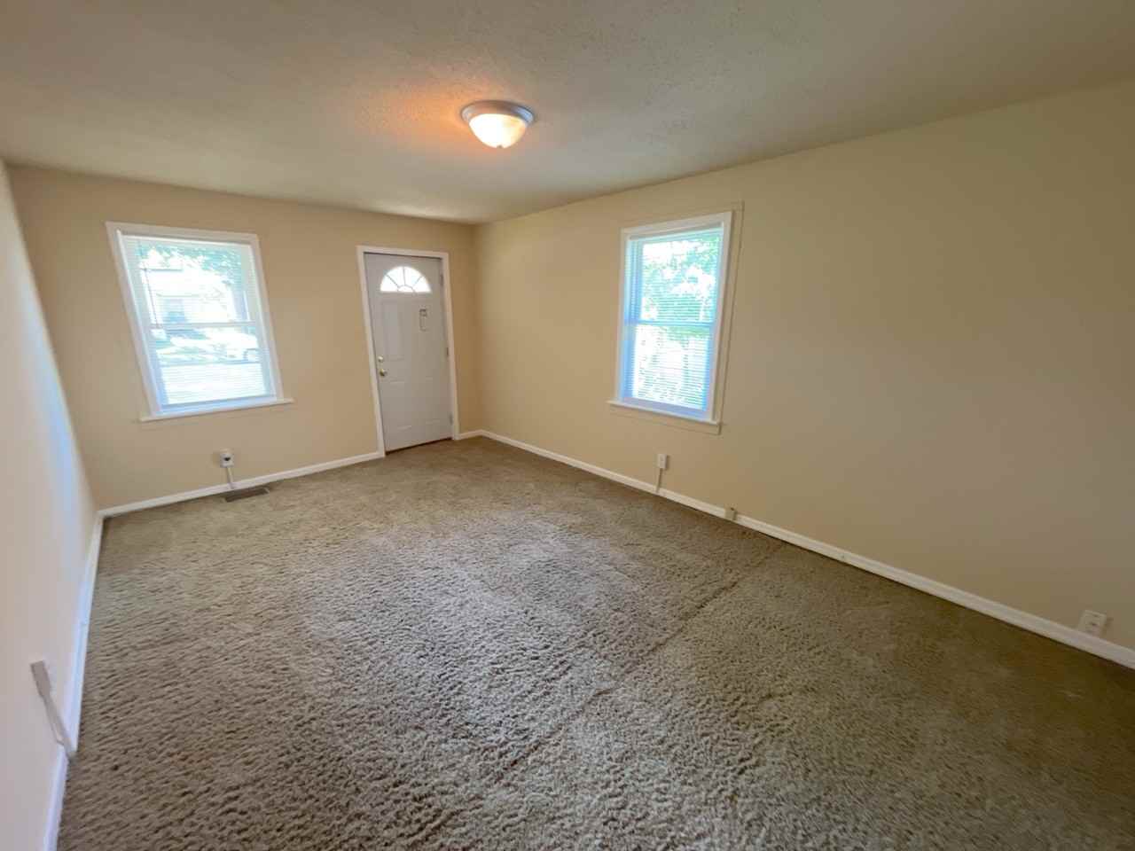 1341 S Delphos St - Photo 2 of 14