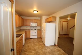 28 7th St Sw - Photo 1 of 1