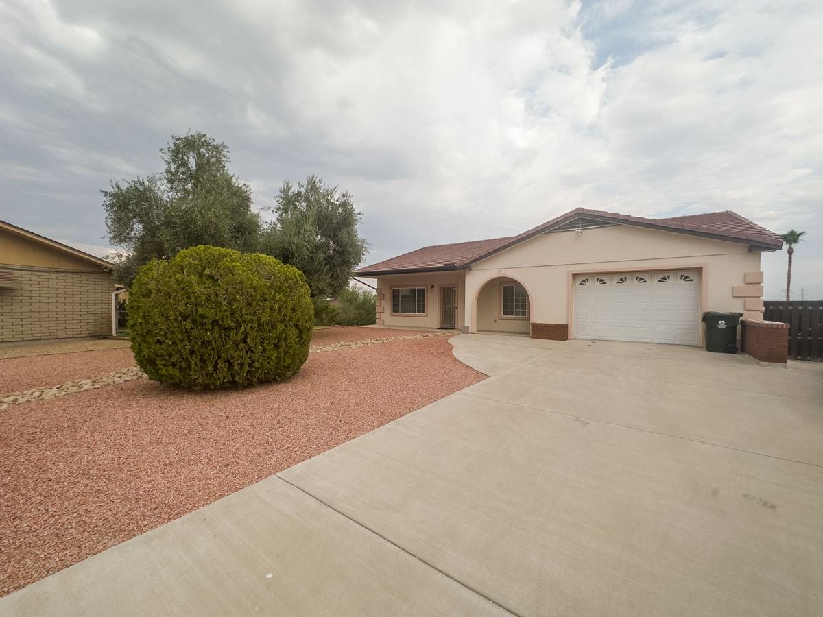 11513 W Kansas Ave - Photo 2 of 23