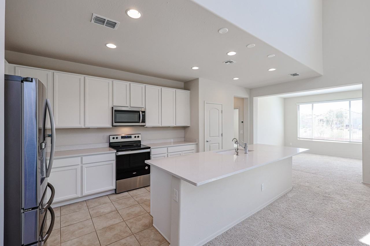 25334 N 163rd Dr - Photo 5 of 46